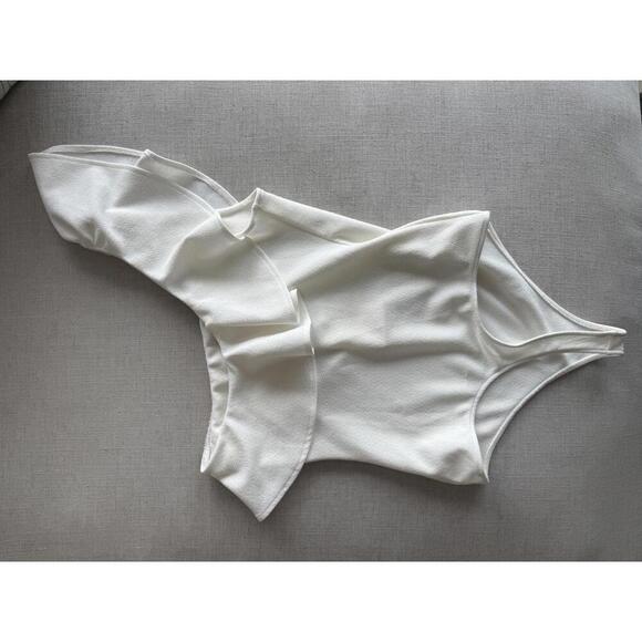 Show Me Your Mumu Ophelia Ruffle Bodysuit Bone Stretch Large NWT - Picture 8 of 8